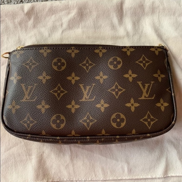 Louis Vuitton Multi Pochette - Picture 1 of 5